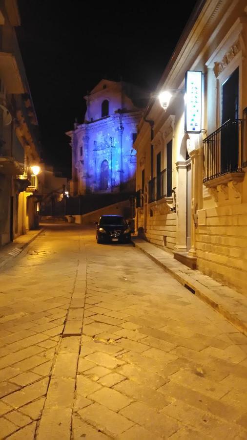 Casa Dell'Aquila Barocca Apartment Ragusa Bagian luar foto