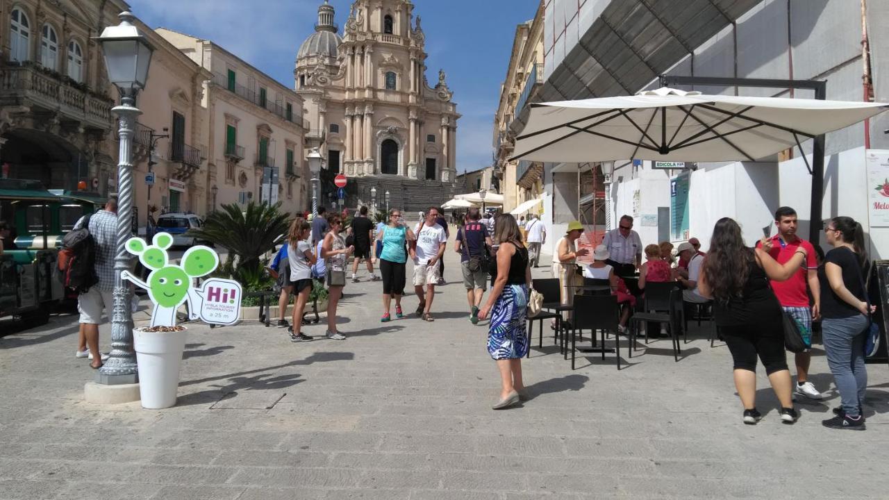 Casa Dell'Aquila Barocca Apartment Ragusa Bagian luar foto