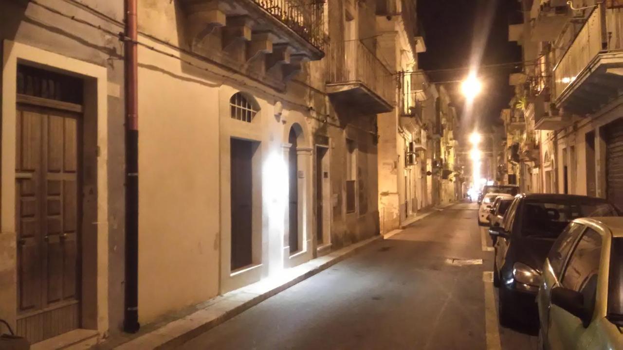 Casa Dell'Aquila Barocca Apartment Ragusa Bagian luar foto