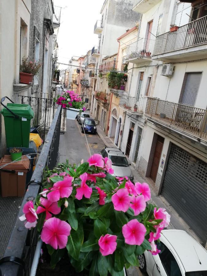 Casa Dell'Aquila Barocca Apartment Ragusa Bagian luar foto